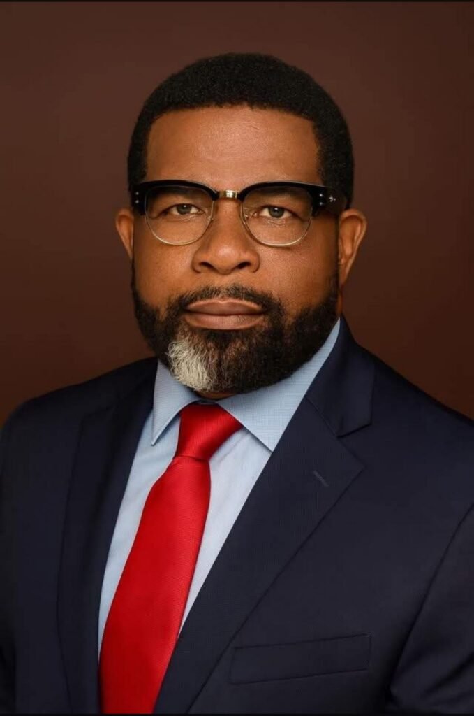 Anrino Photo 679x1024